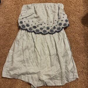 Jessica Simpson Blue and White Textured Top